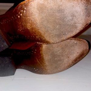 Tecovas Mahogany Dillon.